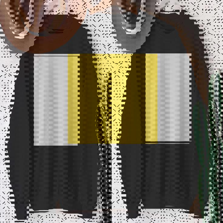 イエロースクエア スウェットシャツ 年配の女性への贈り物