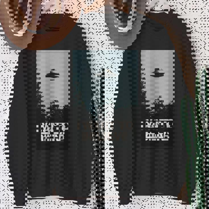 エイリアンufoアパレル「I Want To Believe」 長袖tシャツ スウェットシャツ 年配の女性への贈り物