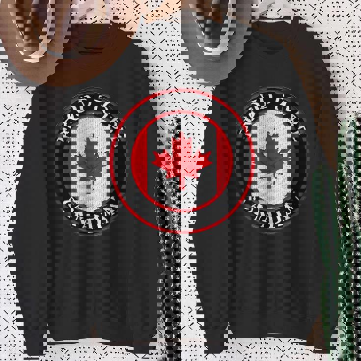 カナダ国旗tシャツ、カナダのtシャツ、カナダ国旗、カナダ地図 スウェットシャツ 年配の女性への贈り物