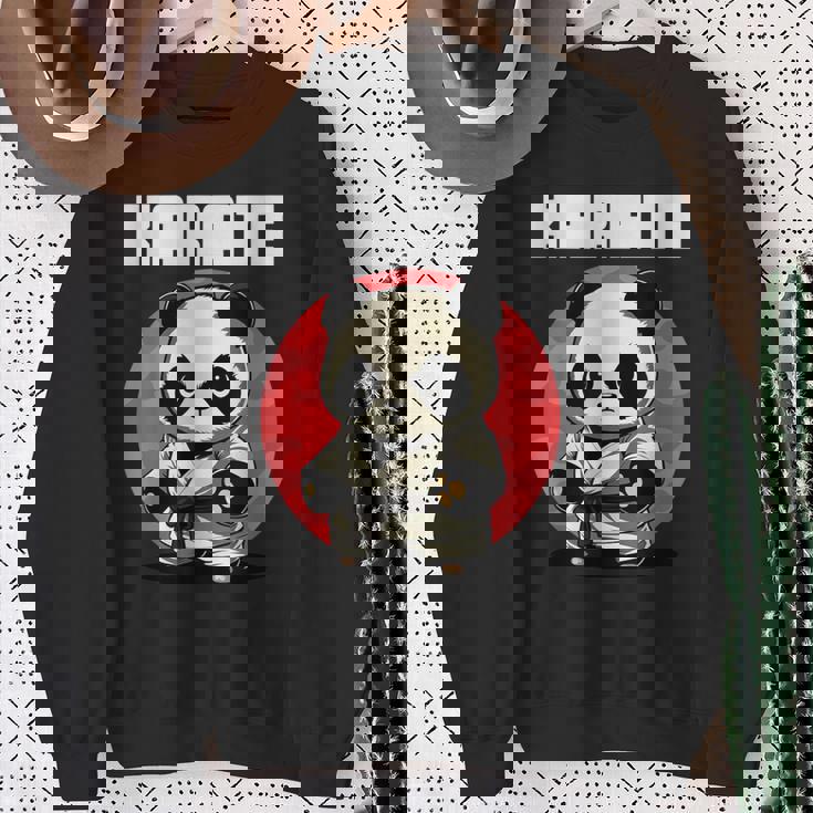 カラテカと空手パンダ スウェットシャツ 年配の女性への贈り物