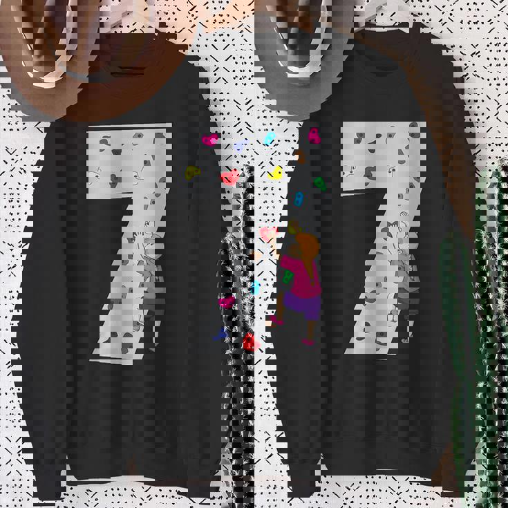 キッズ 7歳の誕生日パーティーケーキクライマークライムボルダリング スウェットシャツ 年配の女性への贈り物