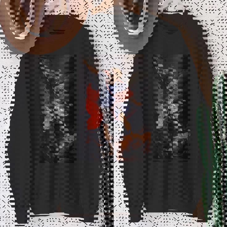 グイド・レーニによるサタンを倒した大天使ミカエル1635 スウェットシャツ 年配の女性への贈り物