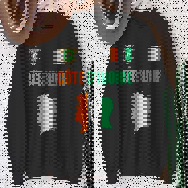 コートジボワール国旗 コートジボワール地図 スウェットシャツ 年配の女性への贈り物