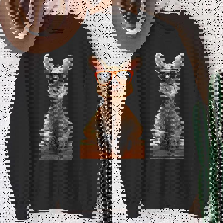 サングラスをかけたカンガルー オーストラリア アウトバック かわいい カンガルー スウェットシャツ 年配の女性への贈り物