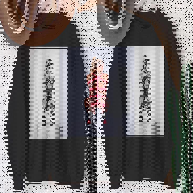 セクシーガールグラフィックtシャツ シバリロープのセクシーなピンナップガール スウェットシャツ 年配の女性への贈り物