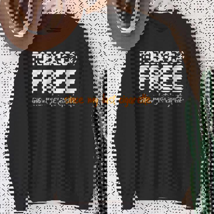 タバコ禁煙 おもしろ タバコ 禁煙 ギフト スウェットシャツ 年配の女性への贈り物