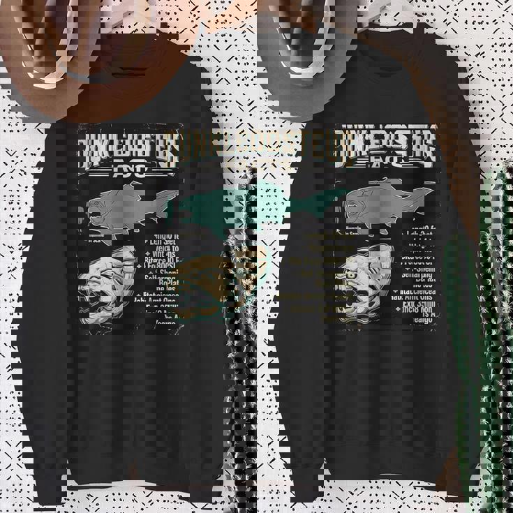 ダンクルオステウス Dunkleosteus Facts 古代魚 恐竜 海洋 生物 学習 図解 スウェットシャツ 年配の女性への贈り物