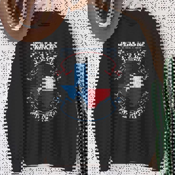 テキサスのピーカンギャップが電話していて、私は行かなければなりません スウェットシャツ 年配の女性への贈り物