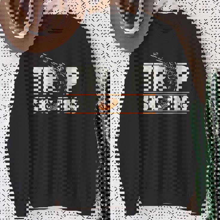 トラップ射撃 ピジョン ショットガン からのプル トラップ クレー射撃 スウェットシャツ 年配の女性への贈り物