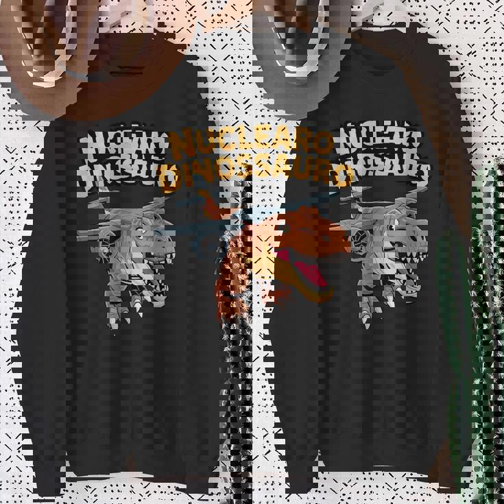 ヌクレアーロ ディノサウロ ウイルス イタリアン ブレイン ミーム スウェットシャツ 年配の女性への贈り物