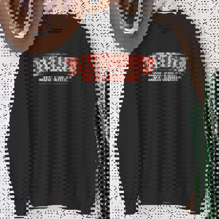 ハーレーダビッドソン ノースカロライナ アスレチック テキスト スポーツスタイル スウェットシャツ 年配の女性への贈り物