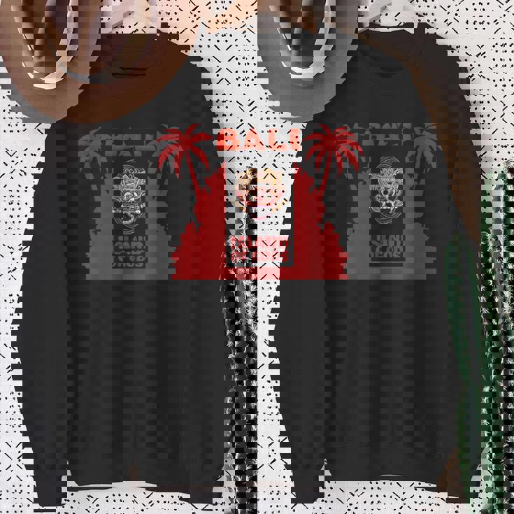 バリ島 バロンマスク バリの神話 邪悪な魔女 神殿 悪魔の女王 ガルダ バリ島 神 インドネシア 島 お土産 ウブド スウェットシャツ 年配の女性への贈り物