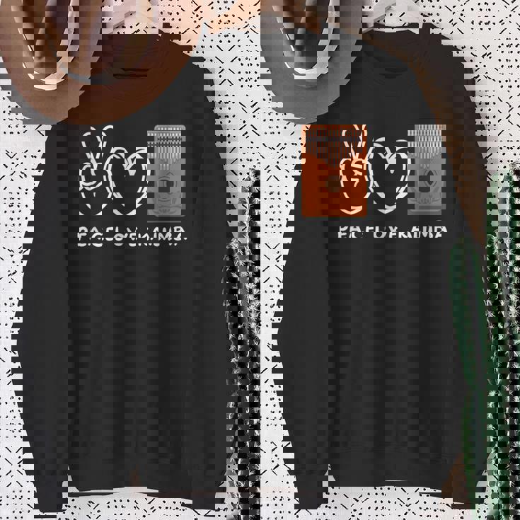 ピース、ラブカリンバレトロカリンバラバー スウェットシャツ 年配の女性への贈り物