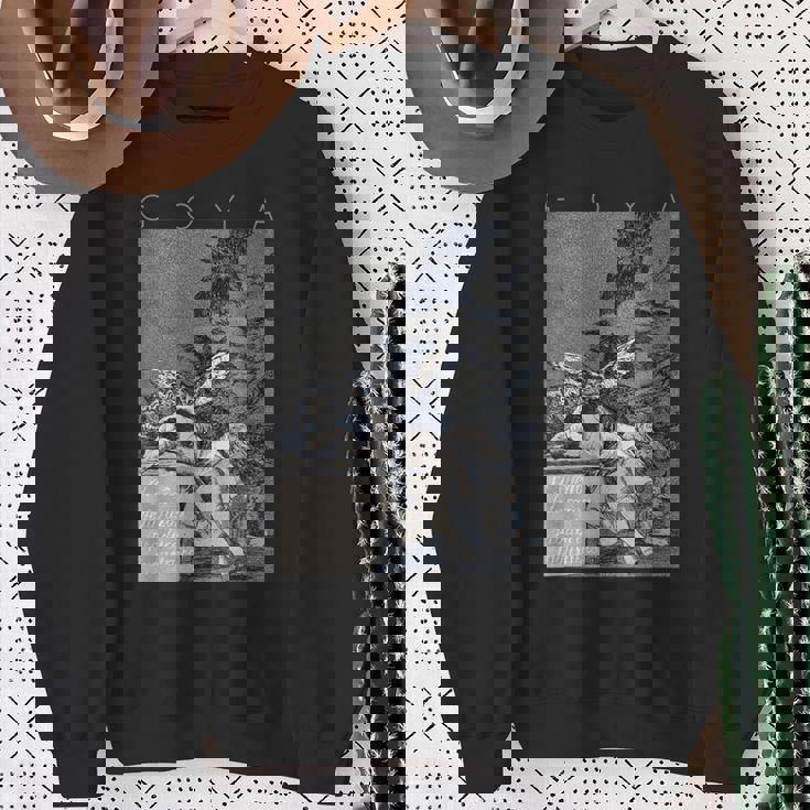 フランシスコ・ゴヤ 理性の眠りが怪物を生む スウェットシャツ 年配の女性への贈り物