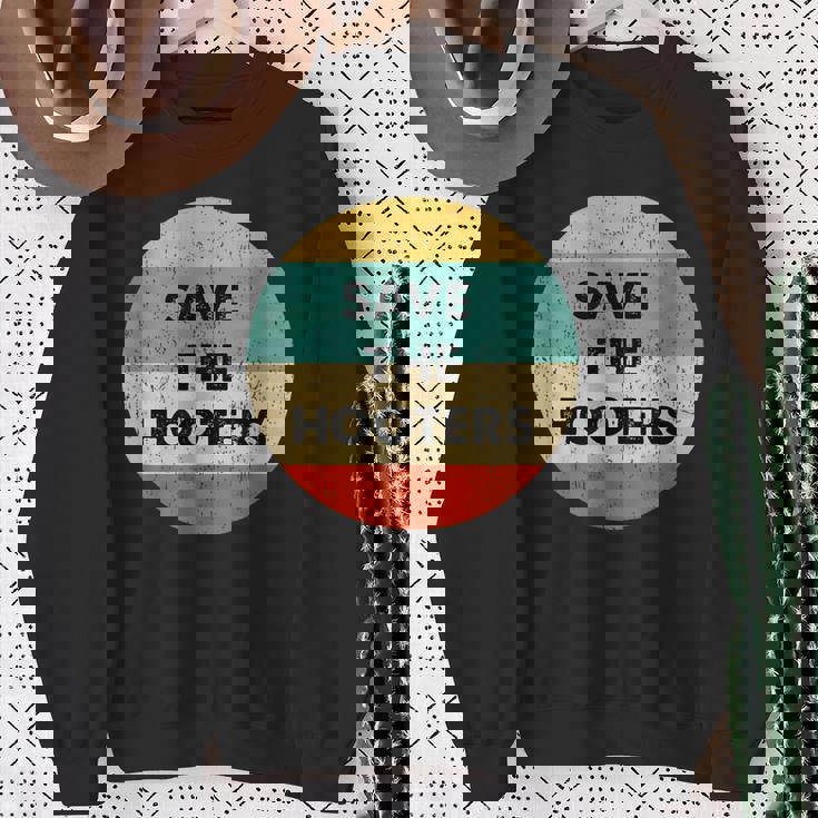 フーターズを救え スウェットシャツ 年配の女性への贈り物