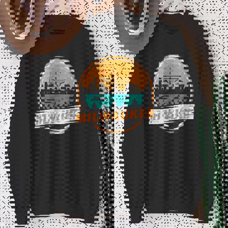 ミルウォーキー スカイライン ランドマーク ミルウォーキー ベイ ヴィンテージ スウェットシャツ 年配の女性への贈り物