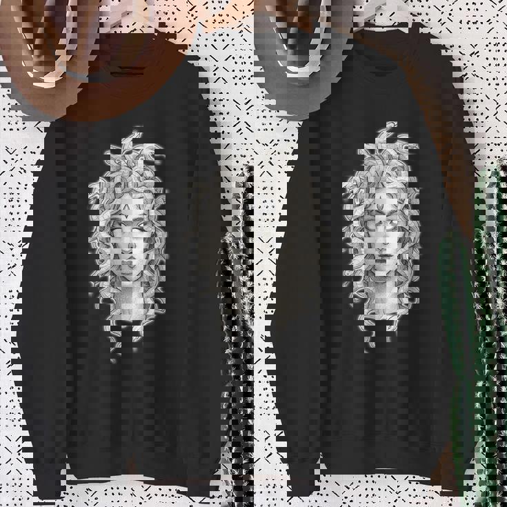 メデューサ ゴシック 女神 蛇 タトゥー スウェットシャツ 年配の女性への贈り物