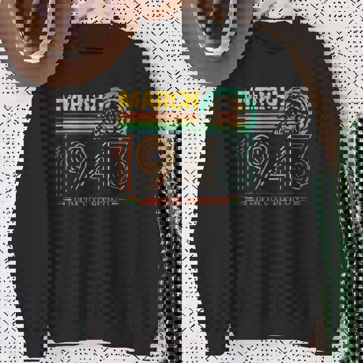 レトロマーチバースデー1943年限定版ヴィンテージ83歳。 スウェットシャツ 年配の女性への贈り物