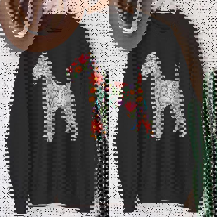 ワイヤーフォックステリア 水彩フラワーデザイン 長袖tシャツ スウェットシャツ 年配の女性への贈り物