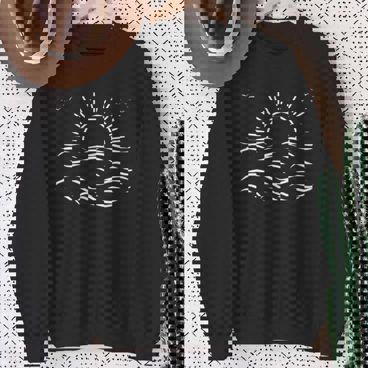 ヴィンテージ 海 夕日 鳥 飛ぶ 穏やかな 波 沿岸 自然 長袖tシャツ スウェットシャツ 年配の女性への贈り物