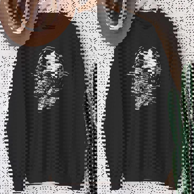 兵士 スカル スケルトン ミリタリー アーミー メモリアルデー 愛国心 スウェットシャツ 年配の女性への贈り物