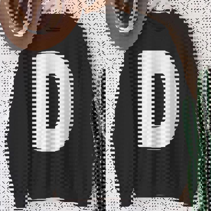 文字d 大文字 アルファベット モノグラム イニシャル スウェットシャツ 年配の女性への贈り物