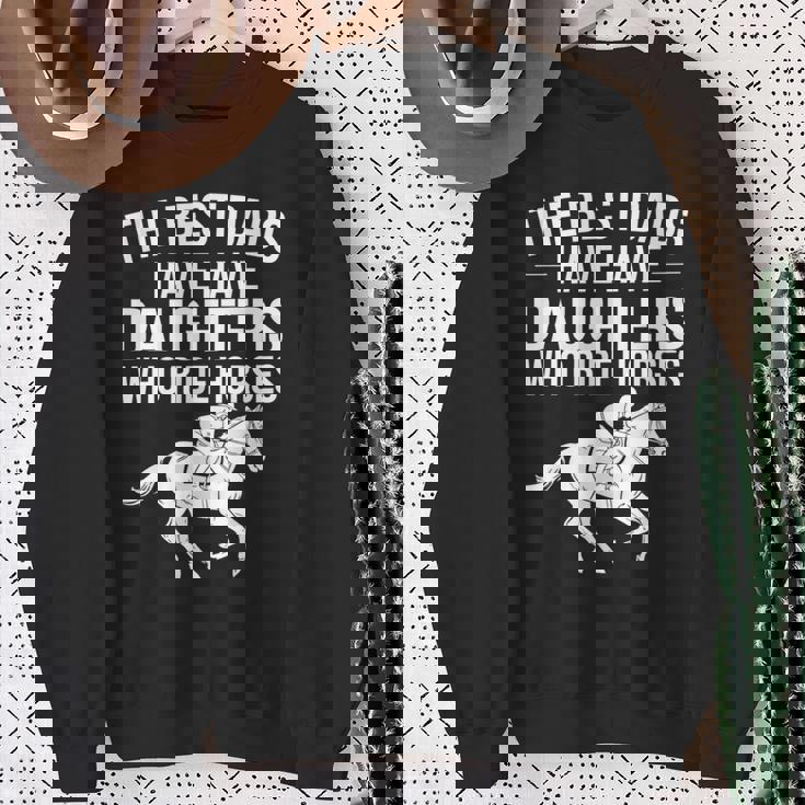 最高の父親には馬に乗る娘がいる 長袖tシャツ スウェットシャツ 年配の女性への贈り物