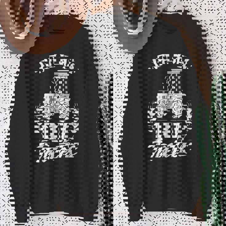 本物の男はトラクターを運転する 農作業 ランチ 農家 ファーム スウェットシャツ 年配の女性への贈り物