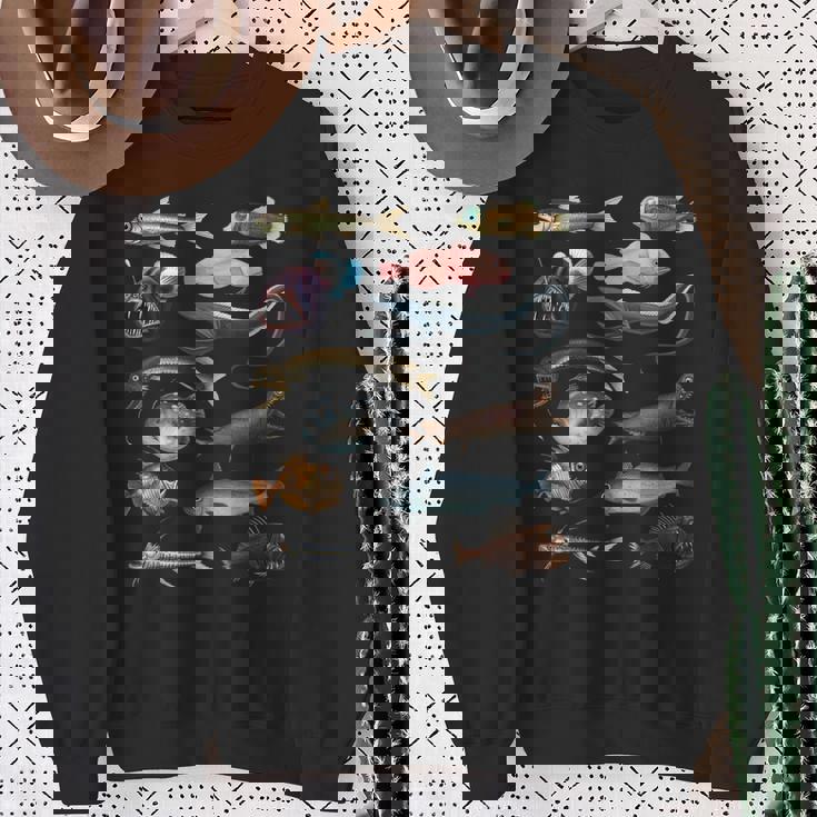 深海魚 海洋生物学・海洋科学教育 スウェットシャツ 年配の女性への贈り物