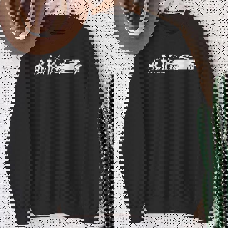 自動車整備士 おもしろ自動車工房 メカニック進化 スウェットシャツ 年配の女性への贈り物