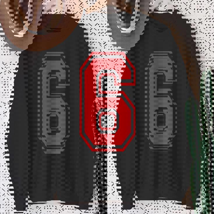 赤の6番スポーツスタイル。 スウェットシャツ 年配の女性への贈り物