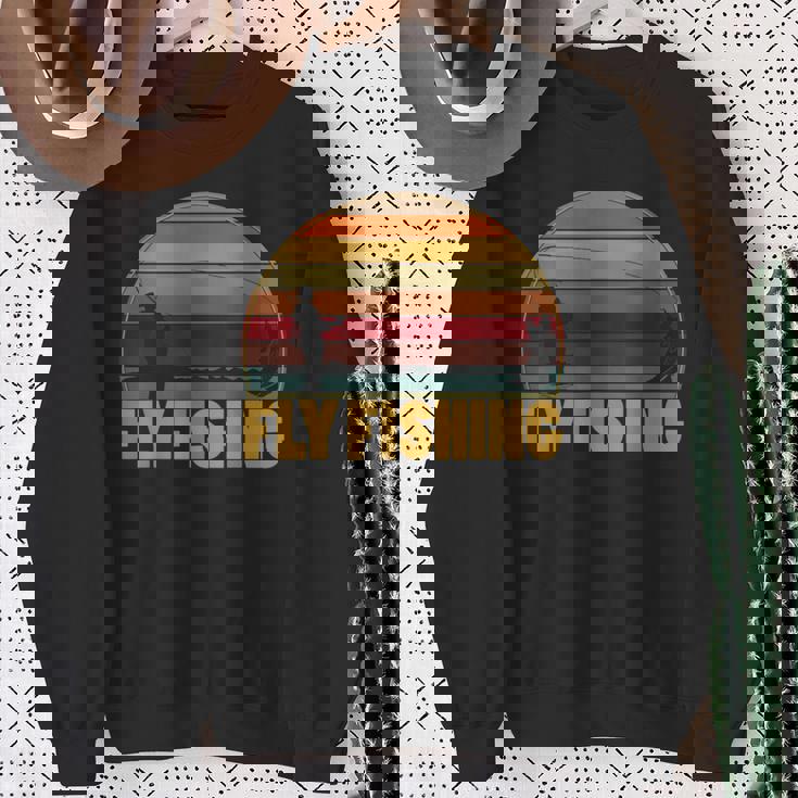 釣竿を使ったレトロなフライフィッシング フィッシャーマンフライフィッシング スウェットシャツ 年配の女性への贈り物