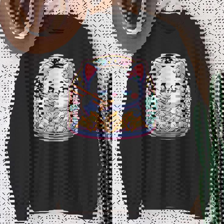 餃子、餃子を食べるカワイイ猫、餃子 スウェットシャツ 年配の女性への贈り物