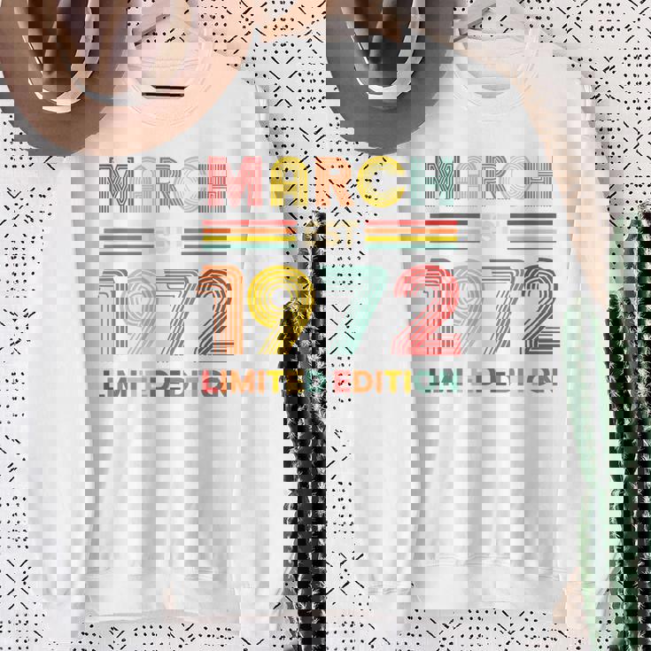 1972年3月日 誕生日 限定版 54歳 54歳 スウェットシャツ 年配の女性への贈り物