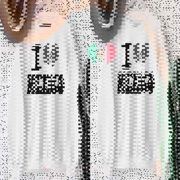 I Love Mexico ハートフラッグ レトロ 旅行 お土産 スウェットシャツ 年配の女性への贈り物