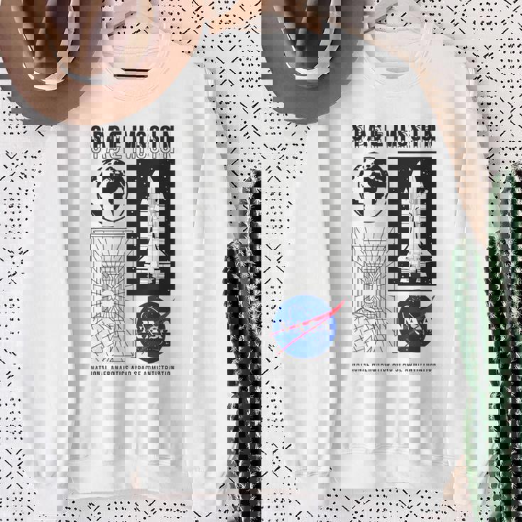 Nasa 宇宙ミッション・ディメンション スウェットシャツ 年配の女性への贈り物