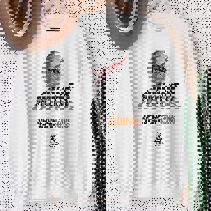 Nasaアルテミス計画 人類の進化 スウェットシャツ 年配の女性への贈り物