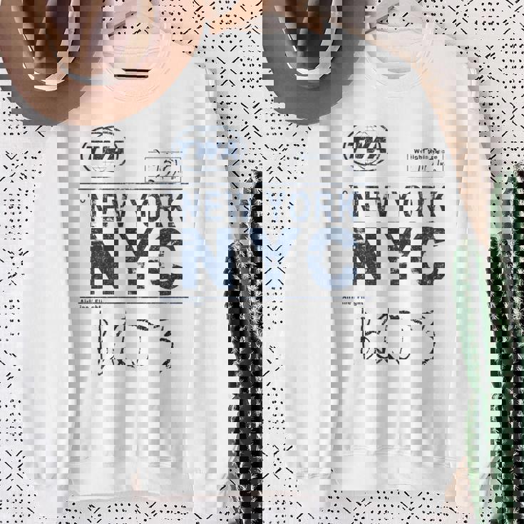 Nyc New York ヴィンテージ 航空会社タグ エアライナー フライングトラベル 長袖tシャツ スウェットシャツ 年配の女性への贈り物