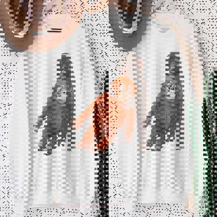 Punch The Monkey Meme X Ape Cute Punch Monkey Baby Meme スウェットシャツ 年配の女性への贈り物