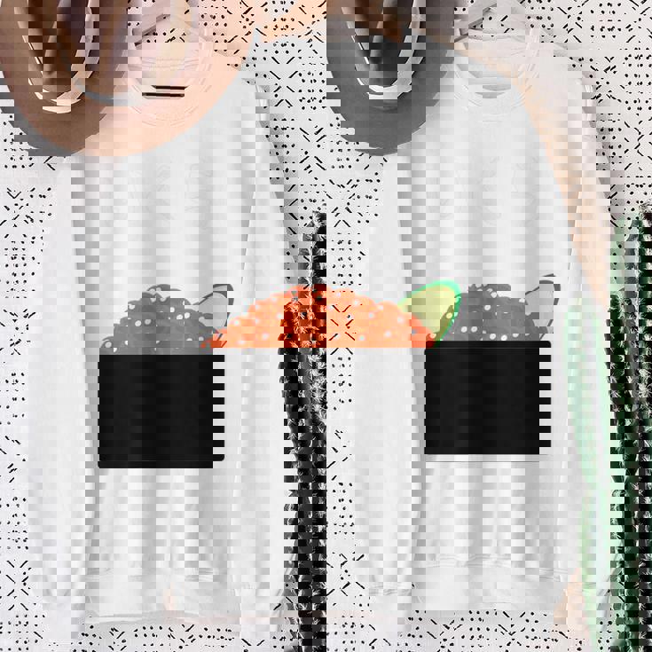 【いくら】イクラ 寿司 おすし 軍艦巻き 可愛い おもしろ 面白い 鮭 魚卵 料理 文字 ネタ ウケ狙い 文字入り 変な スウェットシャツ 年配の女性への贈り物