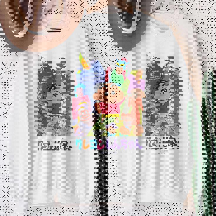 【映画】クレヨンしんちゃん アクション仮面vsハイグレ魔王 ポスター スウェットシャツ 年配の女性への贈り物