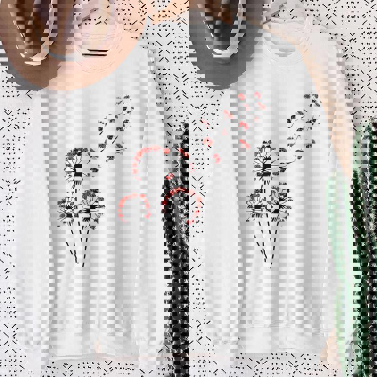 てんとう虫愛好家のためのフラワータンポポてんとう虫シャツ スウェットシャツ 年配の女性への贈り物