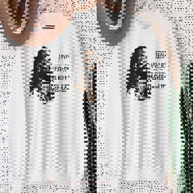 イエスは非武装の黒人だった スウェットシャツ 年配の女性への贈り物