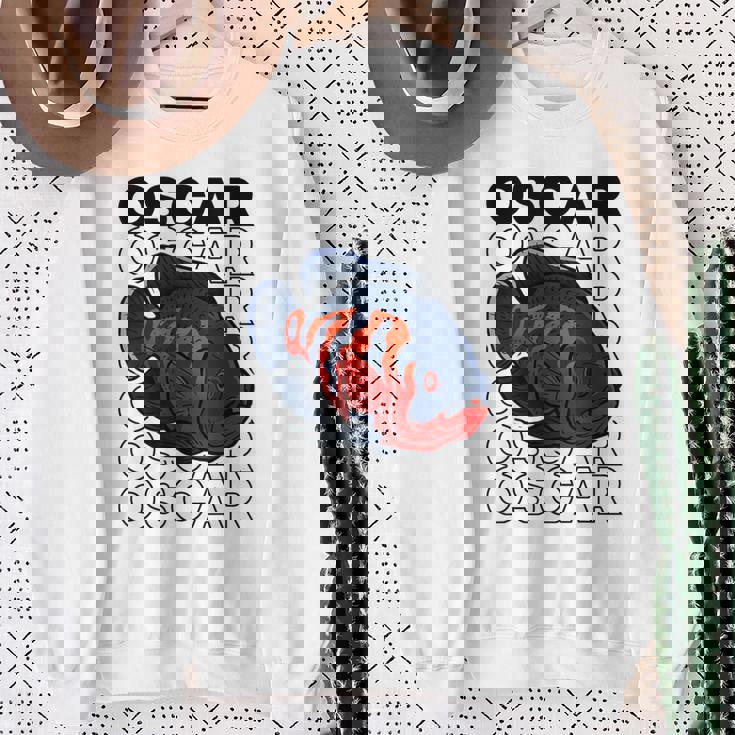 オスカーフィッシュ 80年代スタイル モンスターフィッシュキーパー 熱帯魚 スウェットシャツ 年配の女性への贈り物