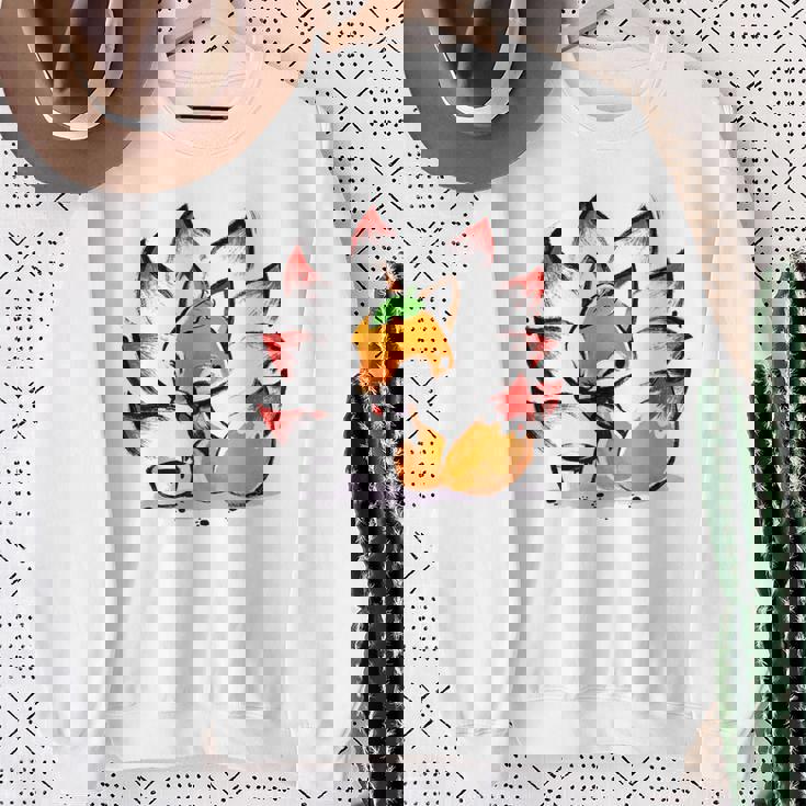 キタキツネ 狐 九尾 スウェットシャツ 年配の女性への贈り物