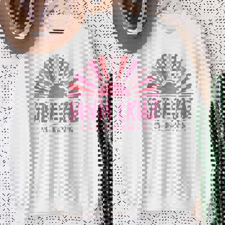 サンタクルーズ カリフォルニアサンライズ カリフォルニア州サンタクルーズ 長袖tシャツ スウェットシャツ 年配の女性への贈り物