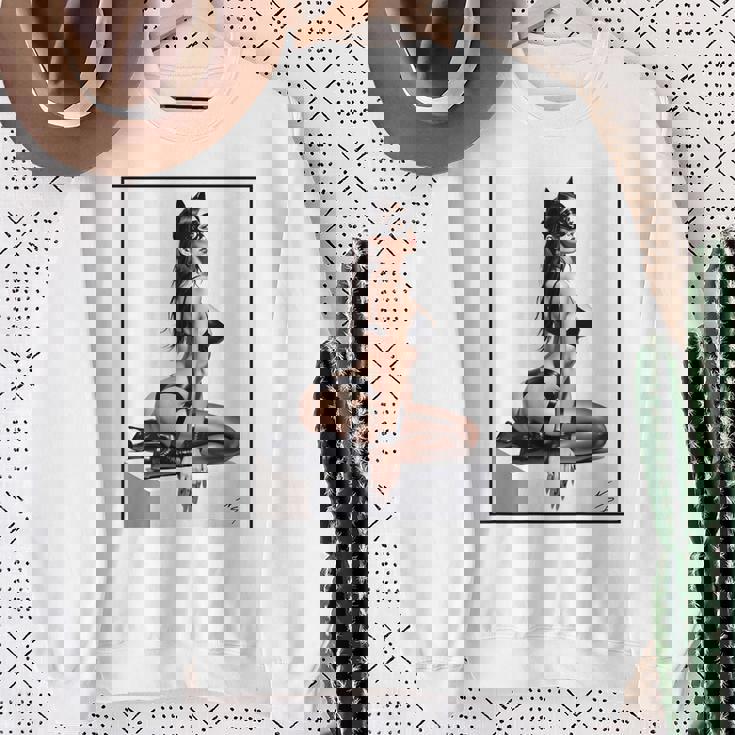 セクシーガールグラフィックtシャツ バッドキティ ピンナップ バックプリント スウェットシャツ 年配の女性への贈り物