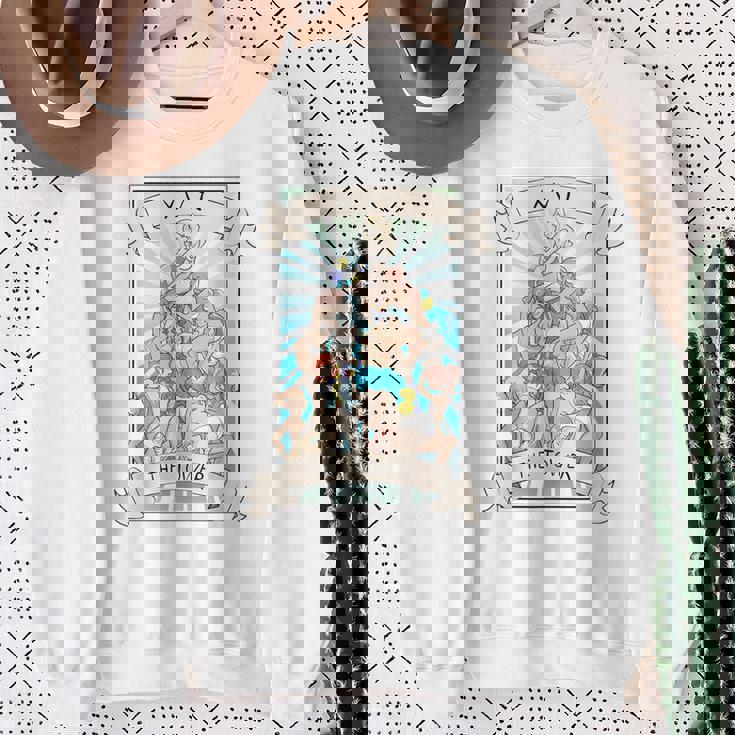 タロットカード オタク アヘ顔 Lewd 変態アニメ オカルト異教徒 ウィッカ スウェットシャツ 年配の女性への贈り物