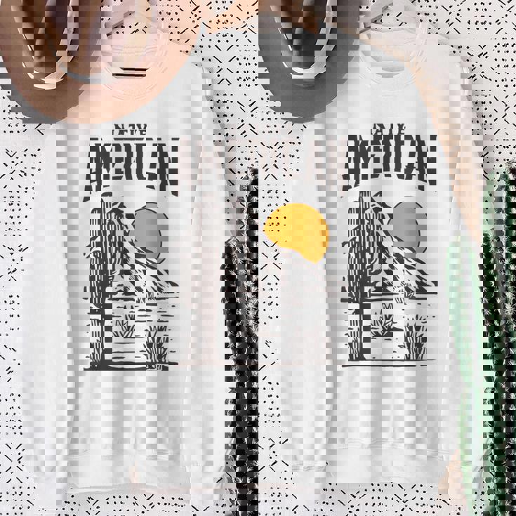 ネイティブアメリカン I 先住民 I ネイティブアメリカン スウェットシャツ 年配の女性への贈り物