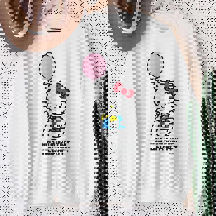 ハローキティ バルーン スウェットシャツ 年配の女性への贈り物